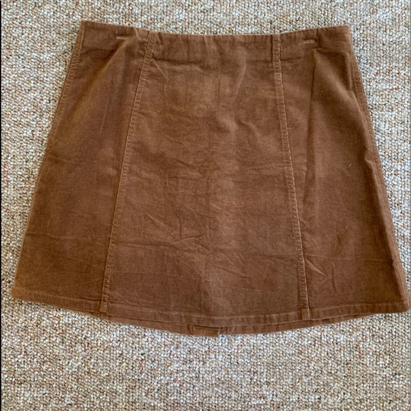 Brown skirt - Picture 2 of 4